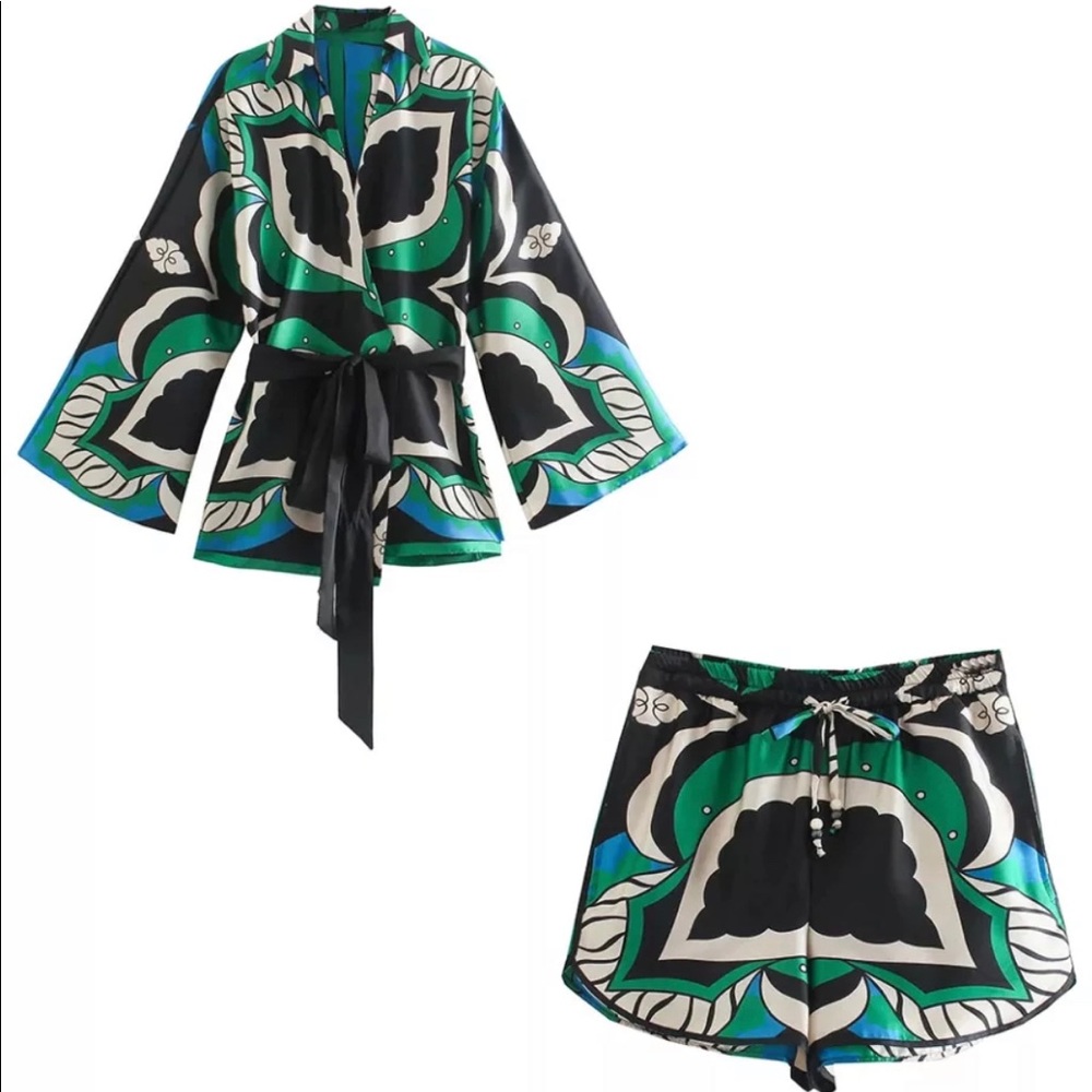 Beautiful silk set